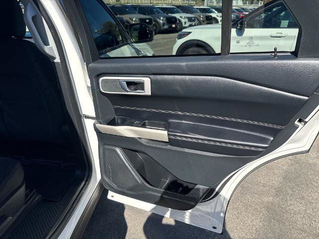 Certified 2022 Ford Explorer XLT RWD image 21