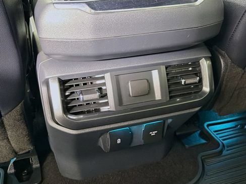 Used 2021 Ford F150 Lariat AWD/4WD image 29