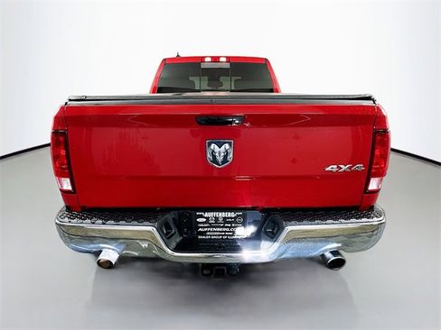 Used 2018 RAM 1500 SLT image 6