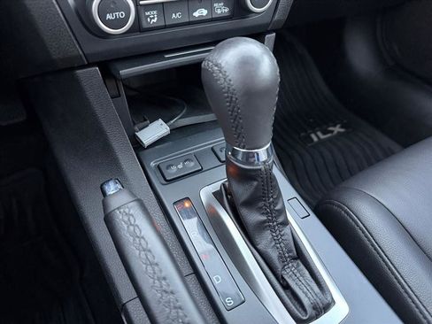 Used 2017 Acura ILX image 24