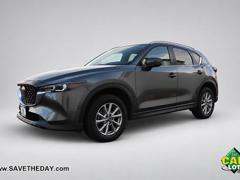 Used 2023 MAZDA CX-5 AWD 2.5 S w/ Select Package image 4
