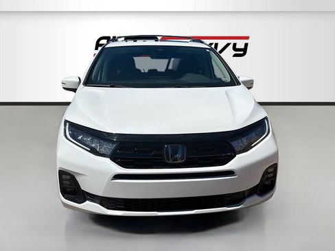 Used 2025 Honda Odyssey Elite image 2