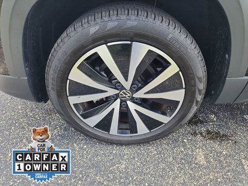 Used 2022 Volkswagen Taos SE image 35