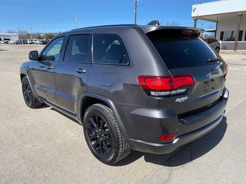 Used 2020 Jeep Grand Cherokee Altitude image 4