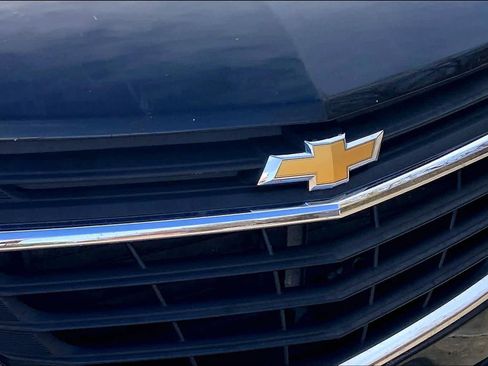 Used 2019 Chevrolet Equinox LT image 28