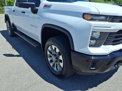 Used 2024 Chevrolet Silverado 2500 Custom w/ Custom Value Package image 20