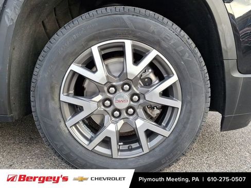 Certified 2021 GMC Acadia SLE w/ Driver Convenience Package image 10