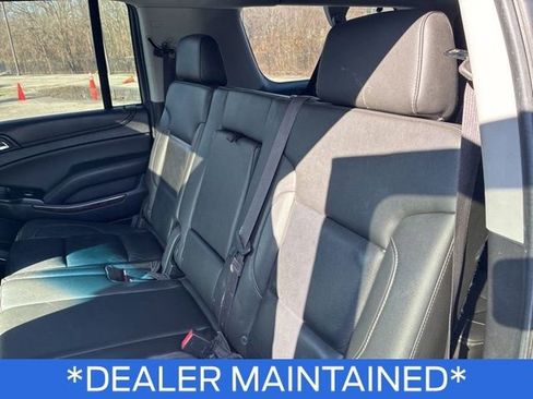 Used 2016 Chevrolet Suburban LT image 12