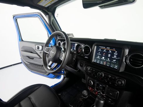 Used 2023 Jeep Wrangler Unlimited Rubicon 392 AWD/4WD image 34