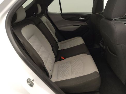Used 2020 Chevrolet Equinox LS w/ LS Convenience Package FWD image 19