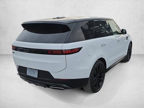 New 2026 Land Rover Range Rover Sport SE image 5