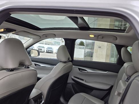 Certified 2025 INFINITI QX50 Luxe image 10