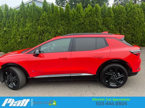 Used 2025 Chevrolet Equinox EV RS FWD image 6