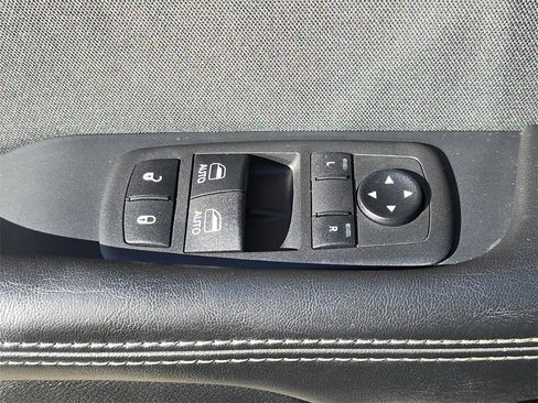 Used 2019 Dodge Challenger SXT w/ Blacktop Package image 22