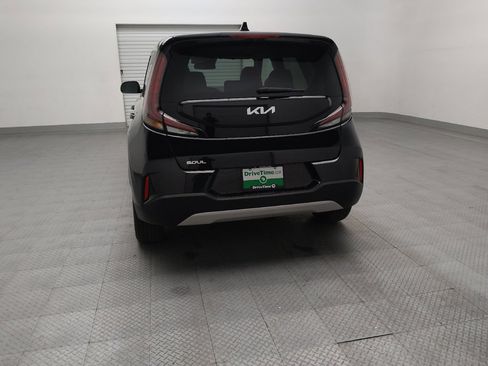 Used 2025 Kia Soul LX w/ LX Technology Package image 6