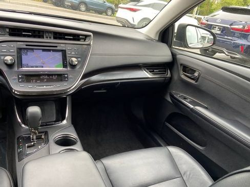 Used 2016 Toyota Avalon XLE Premium FWD image 16