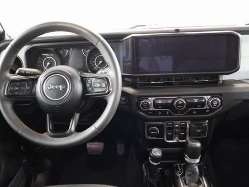 Used 2024 Jeep Wrangler Unlimited Sport AWD/4WD image 13