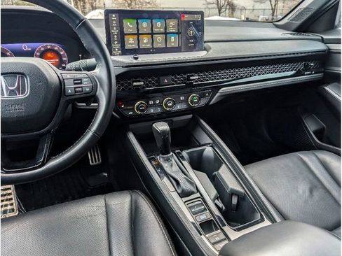 Used 2024 Honda Accord Sport image 21