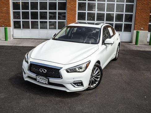 Used 2022 INFINITI Q50 Luxe AWD/4WD image 2