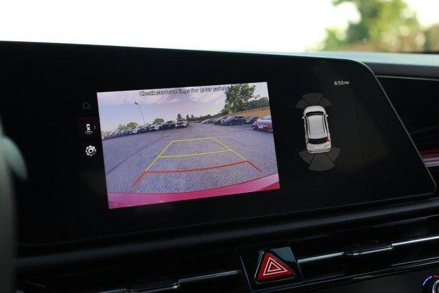 Used 2024 Kia Niro SX Touring FWD image 36