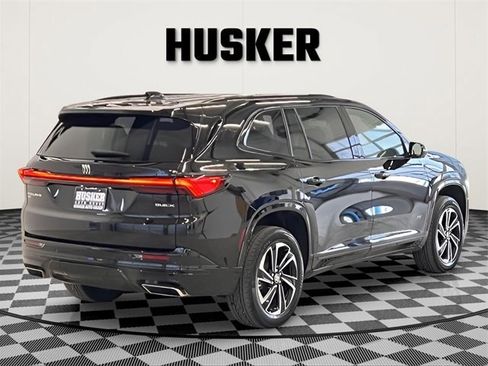 Certified 2025 Buick Enclave Sport Touring image 7