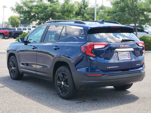Used 2023 GMC Terrain SLE w/ Driver Convenience Package AWD/4WD image 8