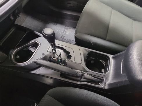 Used 2018 Toyota RAV4 LE w/ All Weather Liner Package FWD image 27
