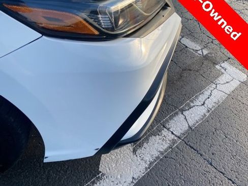 Used 2024 Toyota Camry SE image 15