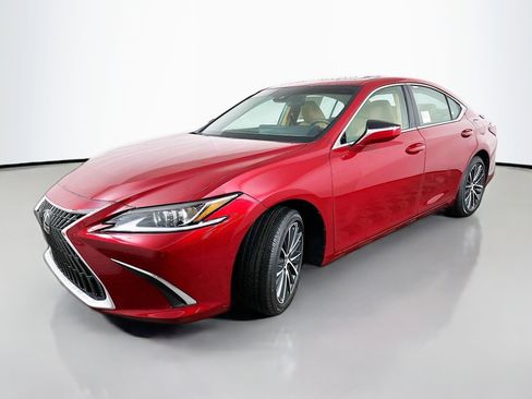Certified 2025 Lexus ES 300h w/ Premium Package image 3