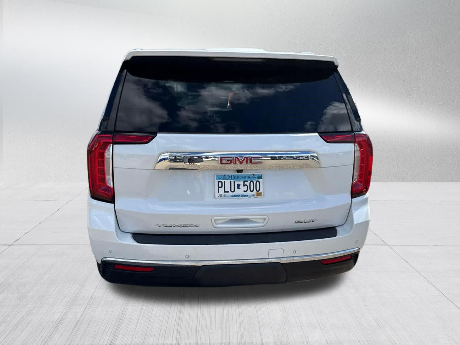 Used 2023 GMC Yukon SLT w/ SLT Premium Package AWD/4WD image 12