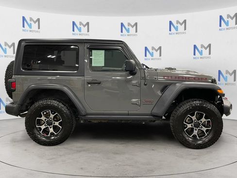 Used 2018 Jeep Wrangler Rubicon AWD/4WD image 6