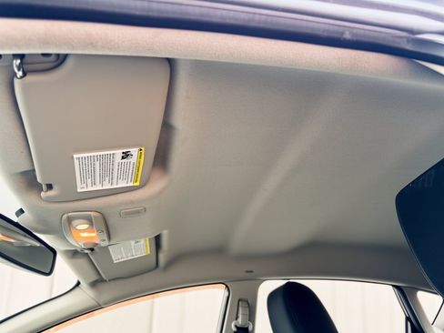 Used 2012 Ford Fiesta SES FWD image 27
