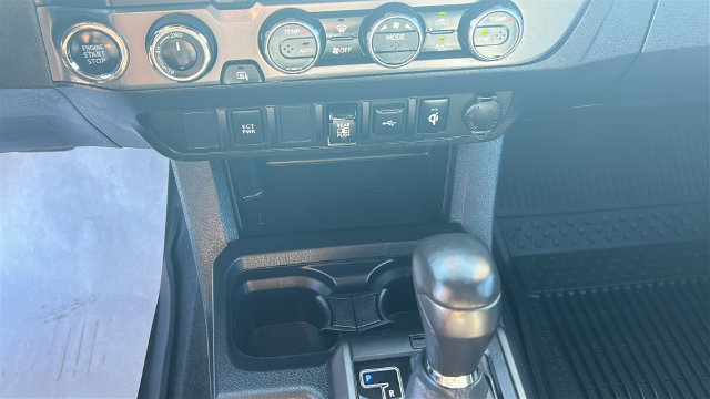 Used 2023 Toyota Tacoma TRD Off-Road AWD/4WD image 21