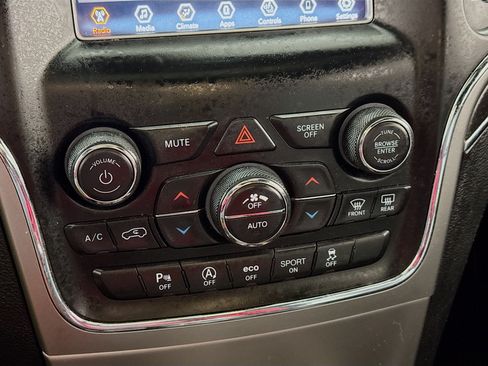 Used 2018 Jeep Grand Cherokee Limited AWD/4WD image 18