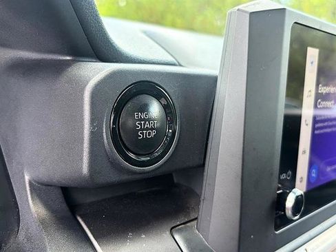 Used 2024 Toyota Tacoma SR5 AWD/4WD image 24