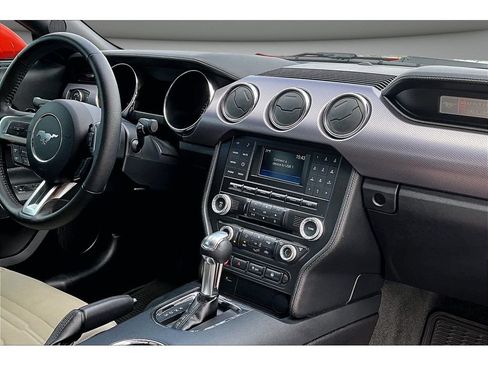 Used 2016 Ford Mustang GT RWD image 41