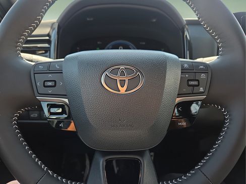 New 2026 Toyota Camry SE FWD image 25