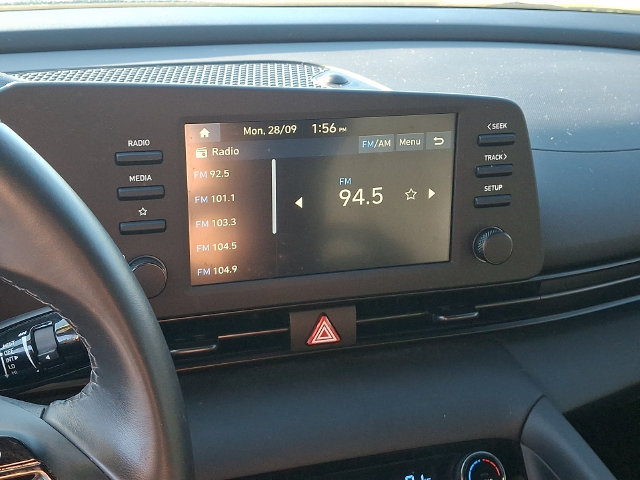 Used 2025 Hyundai Elantra Sport FWD image 16