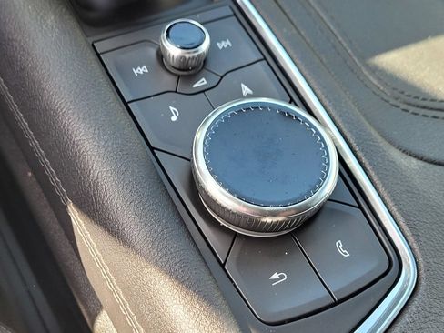Used 2024 Cadillac XT6 Premium Luxury FWD image 20