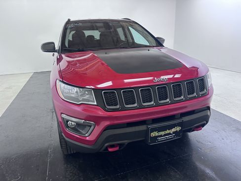 Used 2020 Jeep Compass Trailhawk AWD/4WD image 3