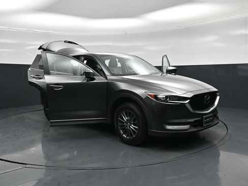 Used 2019 MAZDA CX-5 Touring FWD image 31