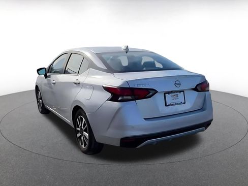 Used 2025 Nissan Versa SV image 11