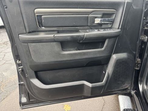 Used 2017 RAM 1500 Sport image 10