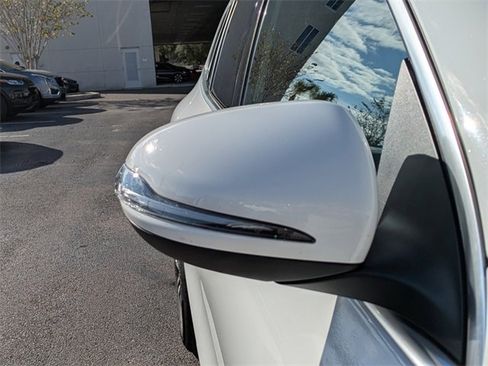 Used 2025 Mercedes-Benz GLA 250 GLA 250 image 10