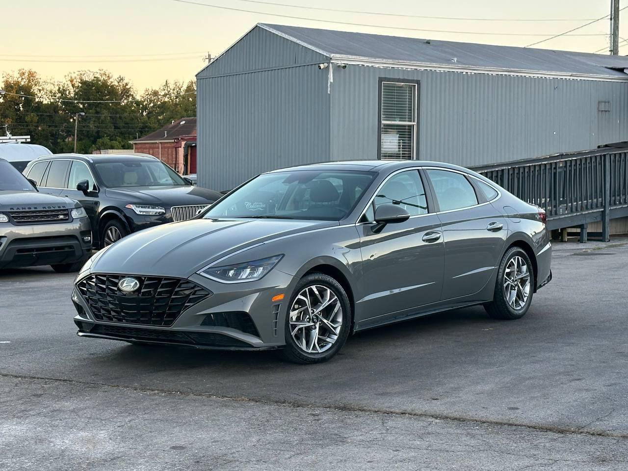 Used 2021 Hyundai Sonata SEL w/ Convenience Package FWD image 1