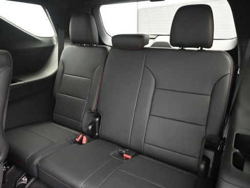 New 2026 Chevrolet Traverse RS w/ LPO, Floor Liner Package FWD image 22