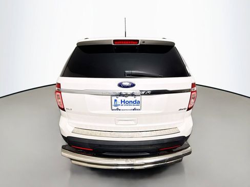 Used 2014 Ford Explorer XLT w/ Equipment Group 202A AWD/4WD image 6