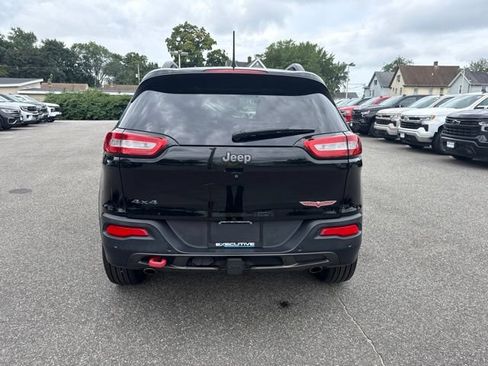 Used 2018 Jeep Cherokee Trailhawk w/ Quick Order Package 27L AWD/4WD image 7