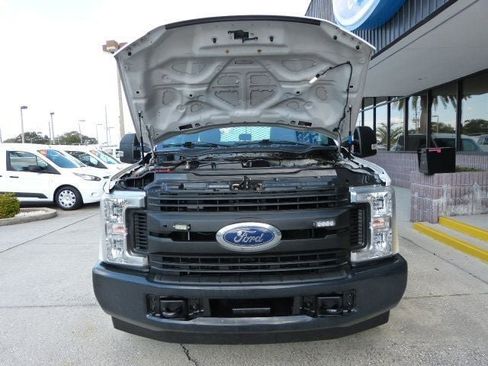 Used 2019 Ford F250 XL w/ Power Equipment Group image 8