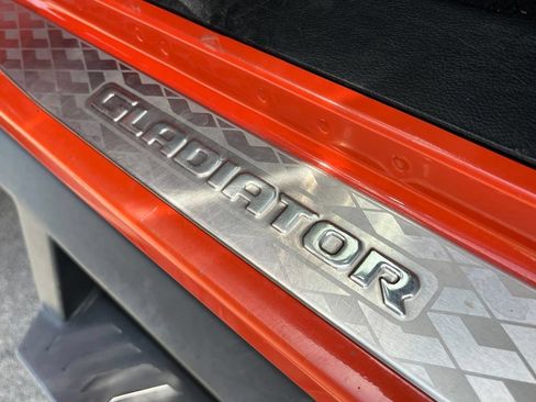 Used 2020 Jeep Gladiator Rubicon AWD/4WD image 20